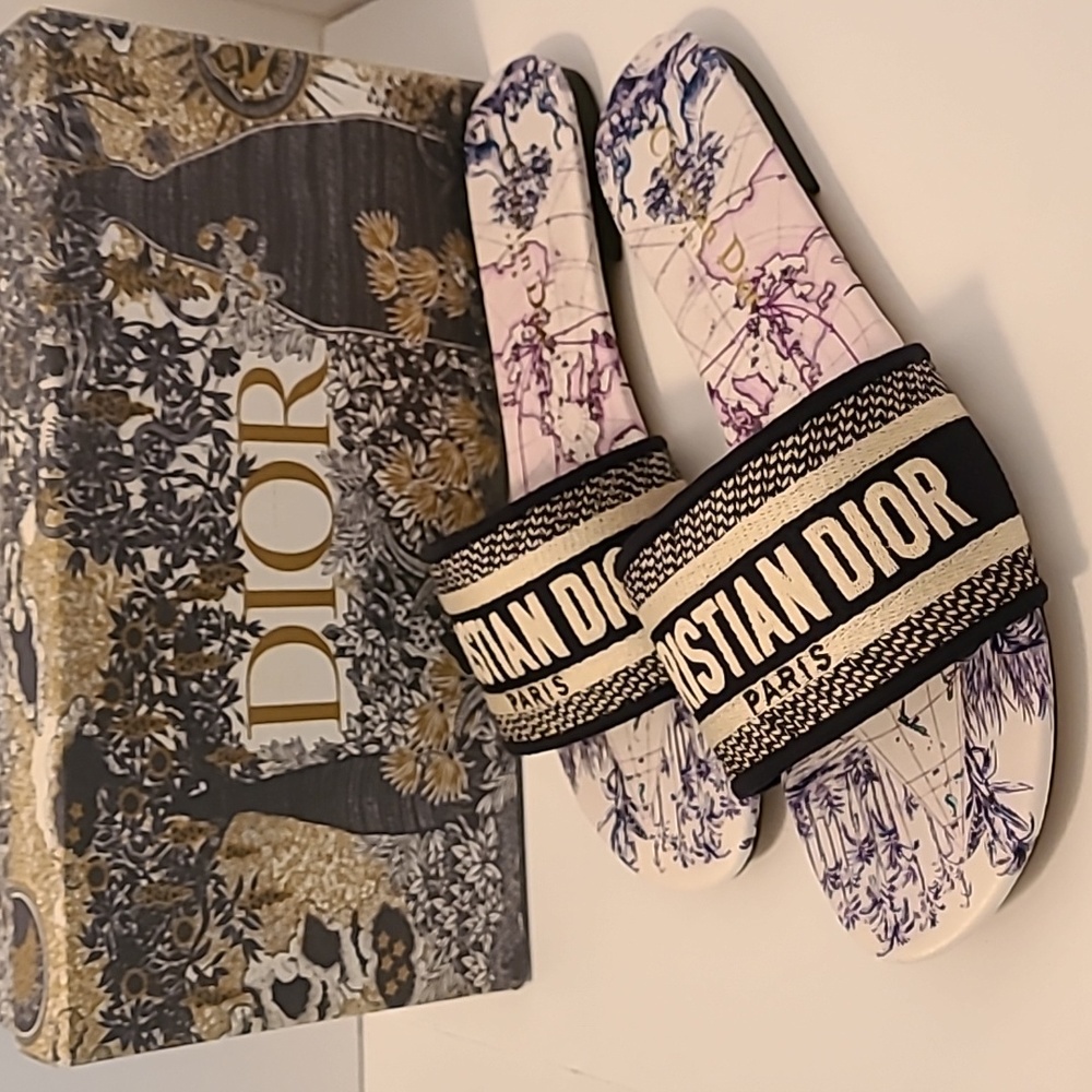 Christian Dior Paris Around The World Dway Slides size 40